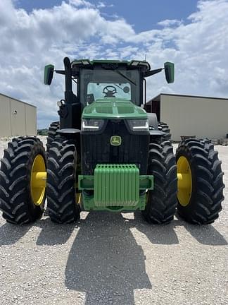 Image of John Deere 8R 310 equipment image 4