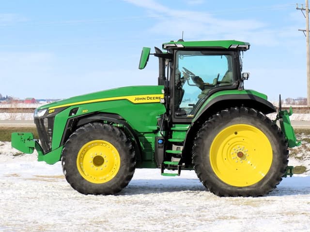 Image of John Deere 8R 310 equipment image 2