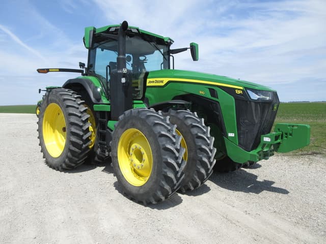 Image of John Deere 8R 310 equipment image 2