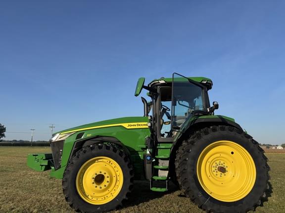 Image of John Deere 8R 310 equipment image 3