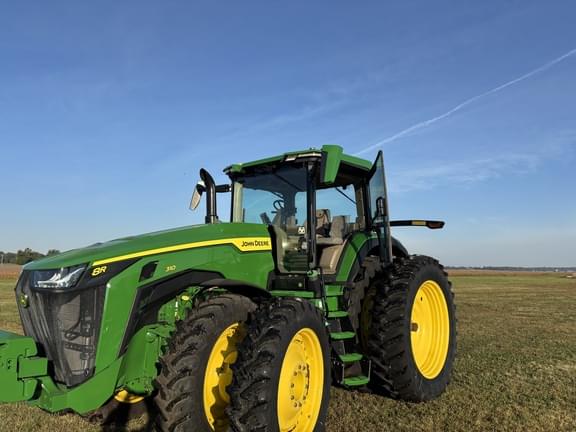 Image of John Deere 8R 310 equipment image 1