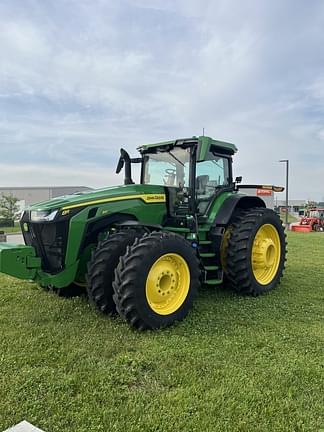 Image of John Deere 8R 310 equipment image 4