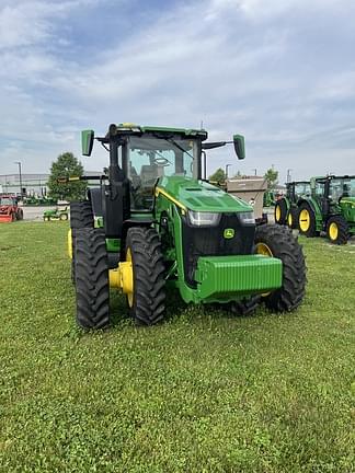 Image of John Deere 8R 310 equipment image 2