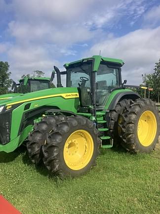 Image of John Deere 8R 310 equipment image 3