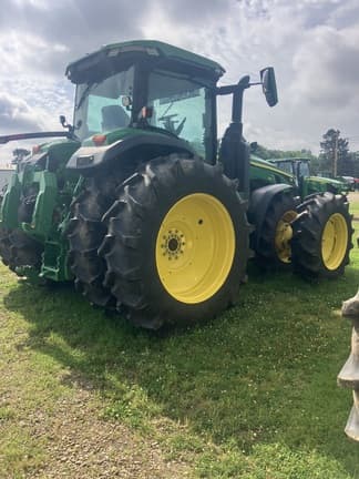 Image of John Deere 8R 310 equipment image 3
