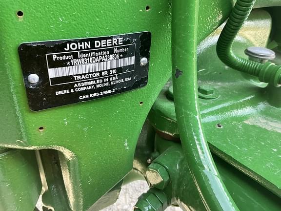 Image of John Deere 8R 310 equipment image 4