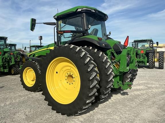 Image of John Deere 8R 310 equipment image 2
