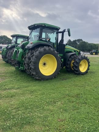 Image of John Deere 8R 310 equipment image 3