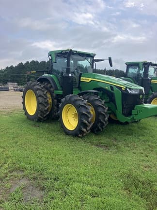 Image of John Deere 8R 310 equipment image 2