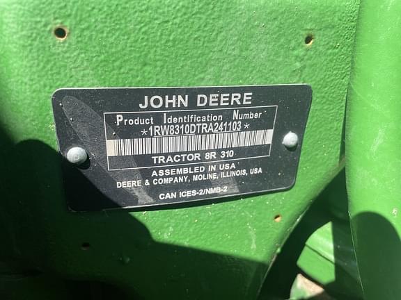 Image of John Deere 8R 310 equipment image 2