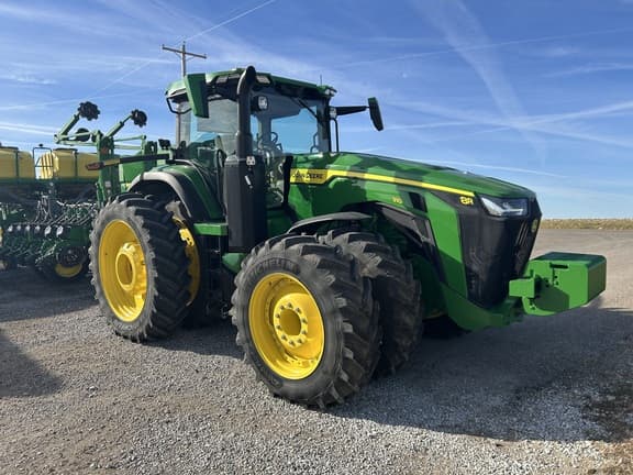 Image of John Deere 8R 310 equipment image 3
