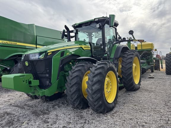 Image of John Deere 8R 310 equipment image 1