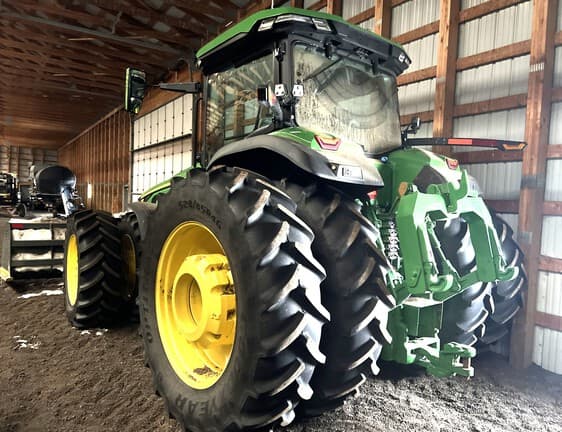 Image of John Deere 8R 310 equipment image 1
