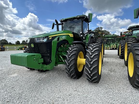 Image of John Deere 8R 310 equipment image 2