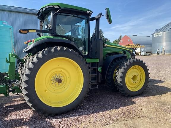 Image of John Deere 8R 310 equipment image 3