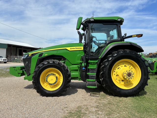Image of John Deere 8R 310 equipment image 1