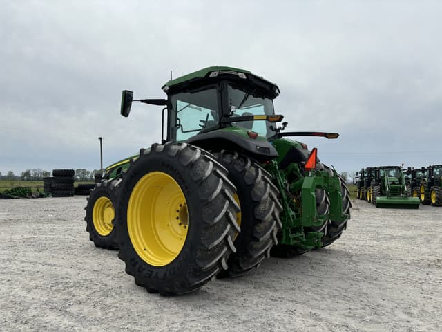 Image of John Deere 8R 310 equipment image 2