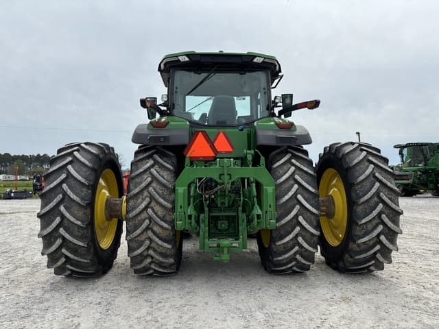 Image of John Deere 8R 310 equipment image 3