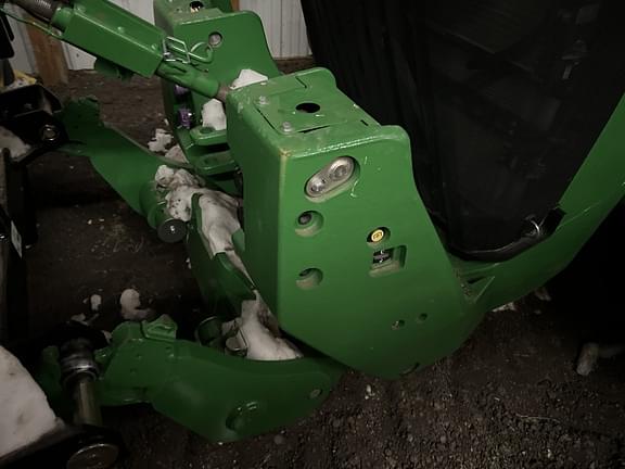 Image of John Deere 8R 310 equipment image 2