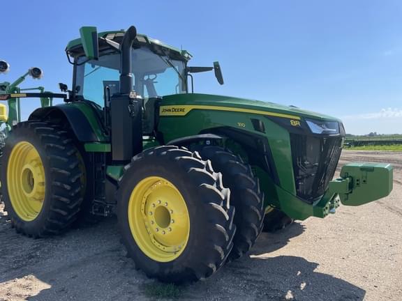 Image of John Deere 8R 310 equipment image 3