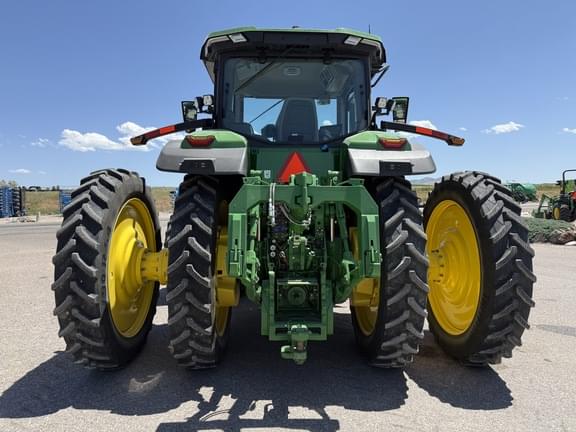 Image of John Deere 8R 310 equipment image 3