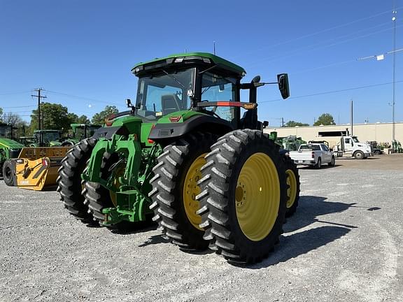 Image of John Deere 8R 310 equipment image 3