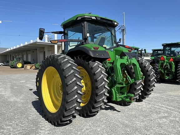 Image of John Deere 8R 310 equipment image 2