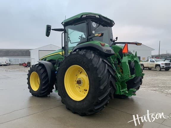 Image of John Deere 8R 310 equipment image 3