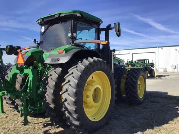 Image of John Deere 8R 310 equipment image 4