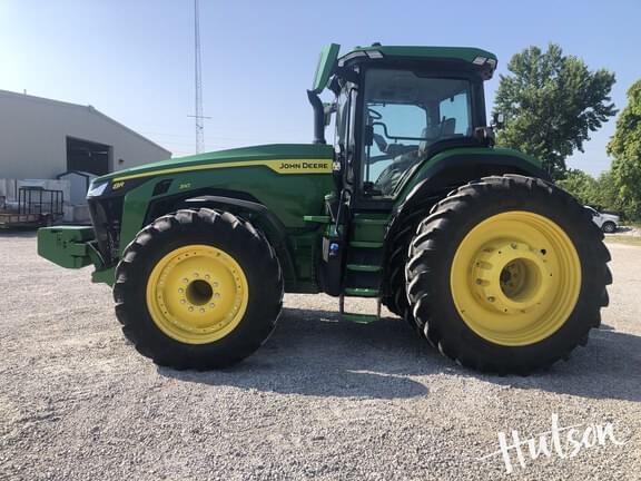 Image of John Deere 8R 310 equipment image 2