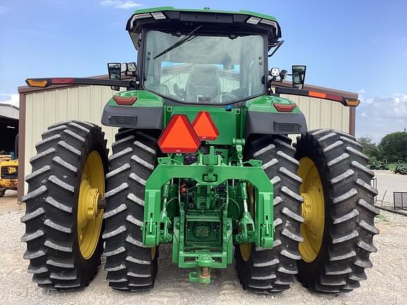 Image of John Deere 8R 310 equipment image 2