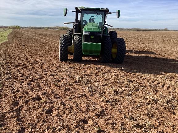 Image of John Deere 8R 310 equipment image 3