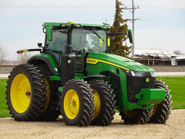 Image of John Deere 8R 310 equipment image 3