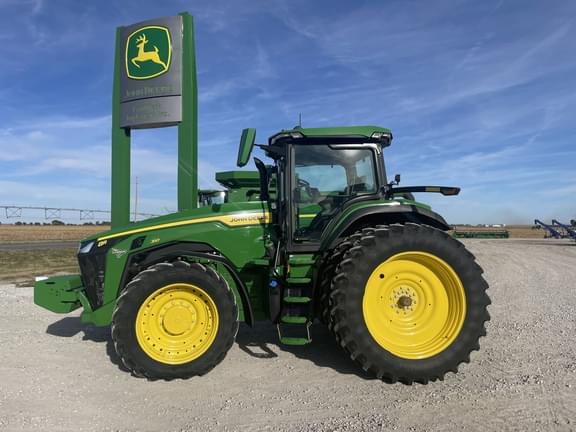 Image of John Deere 8R 310 equipment image 1