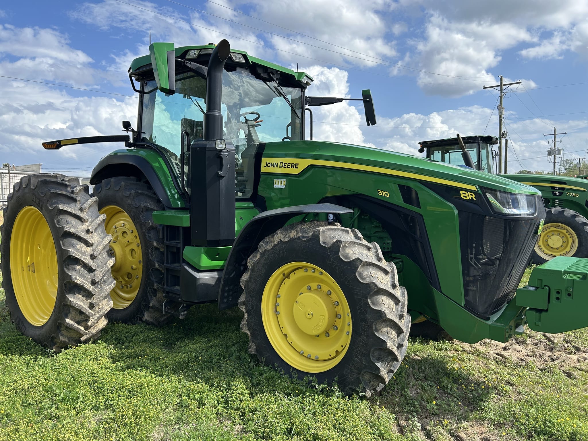2024 John Deere 8R 310 Equipment Image0