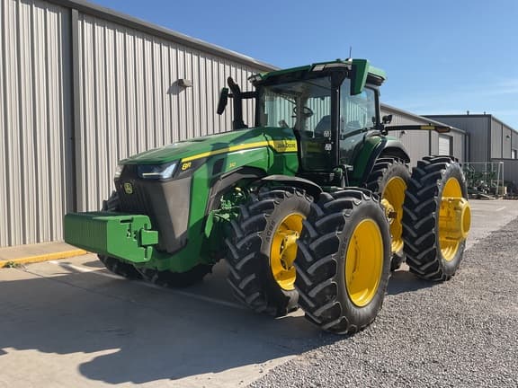 Image of John Deere 8R 310 equipment image 2