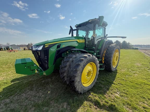 Image of John Deere 8R 310 equipment image 3