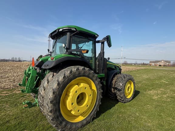 Image of John Deere 8R 310 equipment image 4