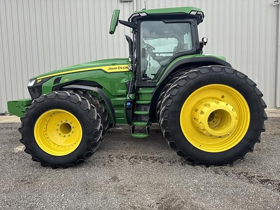 Image of John Deere 8R 310 Primary image