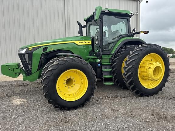 Image of John Deere 8R 310 equipment image 3