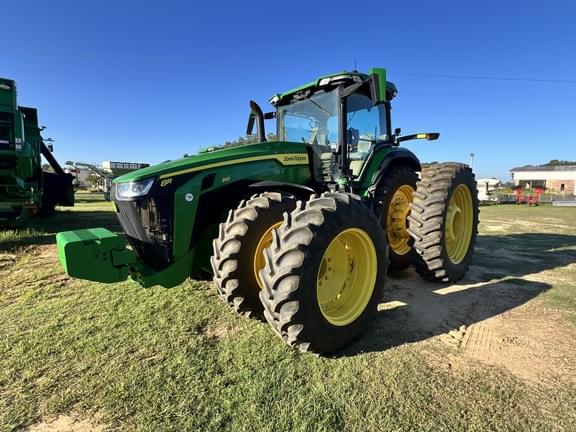 Image of John Deere 8R 310 equipment image 1