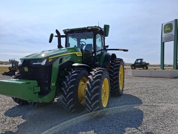 Image of John Deere 8R 310 equipment image 3