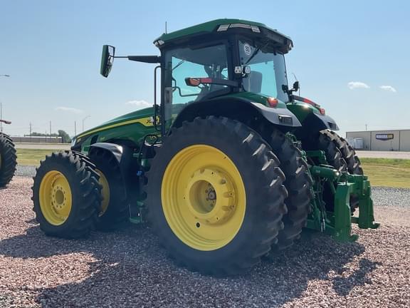 Image of John Deere 8R 310 equipment image 3