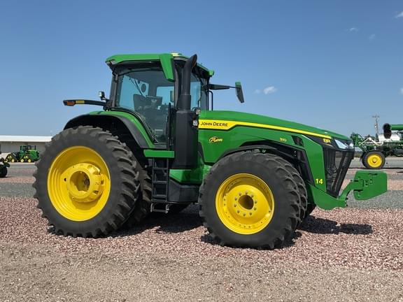 Image of John Deere 8R 310 equipment image 2