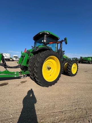 Image of John Deere 8R 310 equipment image 4