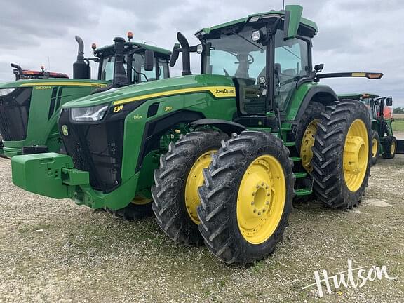 Image of John Deere 8R 310 equipment image 2