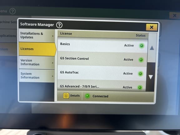 Image of John Deere 8R 310 equipment image 4