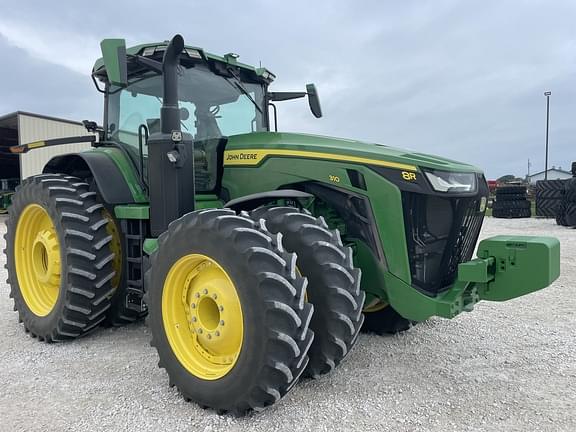 Image of John Deere 8R 310 equipment image 2