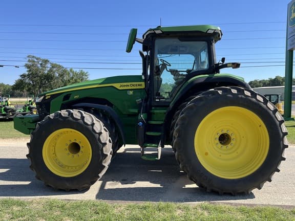 Image of John Deere 8R 310 equipment image 1