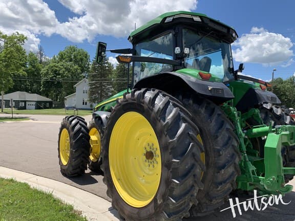 Image of John Deere 8R 310 equipment image 4